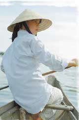 Vietnamita in barca