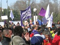 Arcore - manifestazione contro Berlusconi