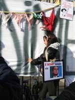 Arcore - manifestazione contro Berlusconi