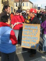 Arcore - manifestazione contro Berlusconi
