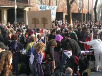 Arcore - manifestazione contro Berlusconi