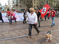 Milano - Occupy piazza Affari. I cani del corteo