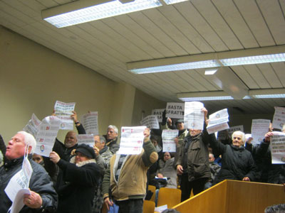 Protesta degli inquilini delle case popolari il 30 gennaio 2014 a Monza